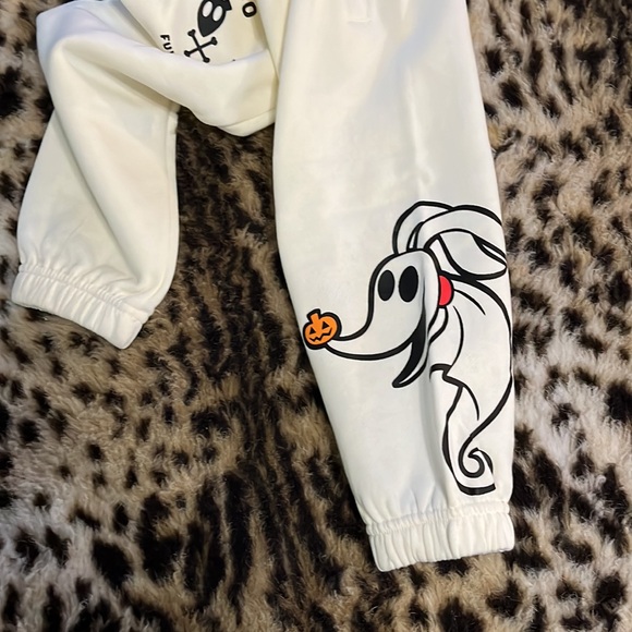 The nightmare before Christmas zero sweat pants size 4T NWT - Picture 4 of 4